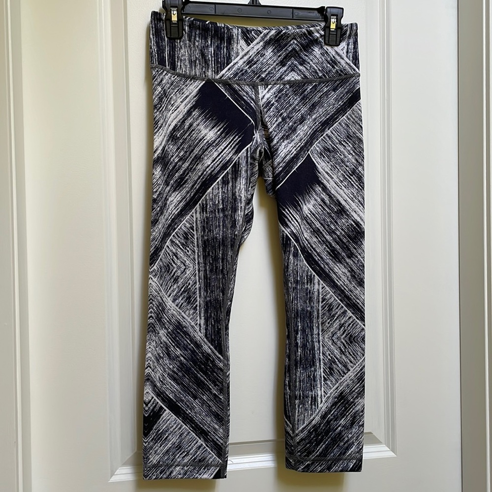 Lululemon 3/4 Length Leggings